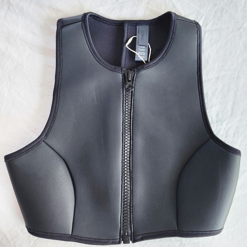 SKIMS Rubberized Scuba Swim High Neck Bikini Top in Onyx size XXS NWT - Picture 2 of 7